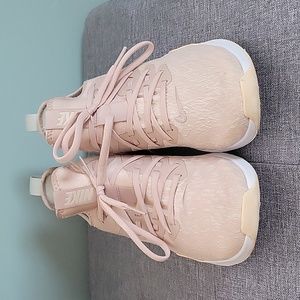 Nike Elite TR size 7.5